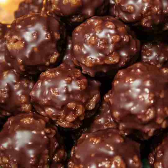 Chocolate Rice Krispie Balls