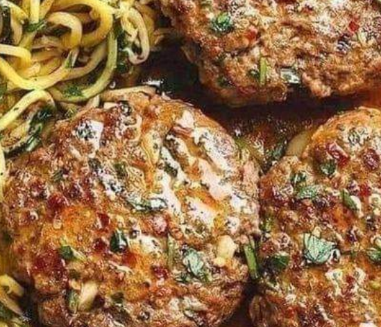 *Hamburger steaks with onion gravy*