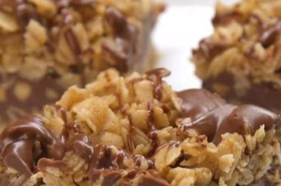 WITHOUT Sugar! In 5 Minutes: Make Your Own Muesli Energy Bar, A Delicious and Healthy Treat