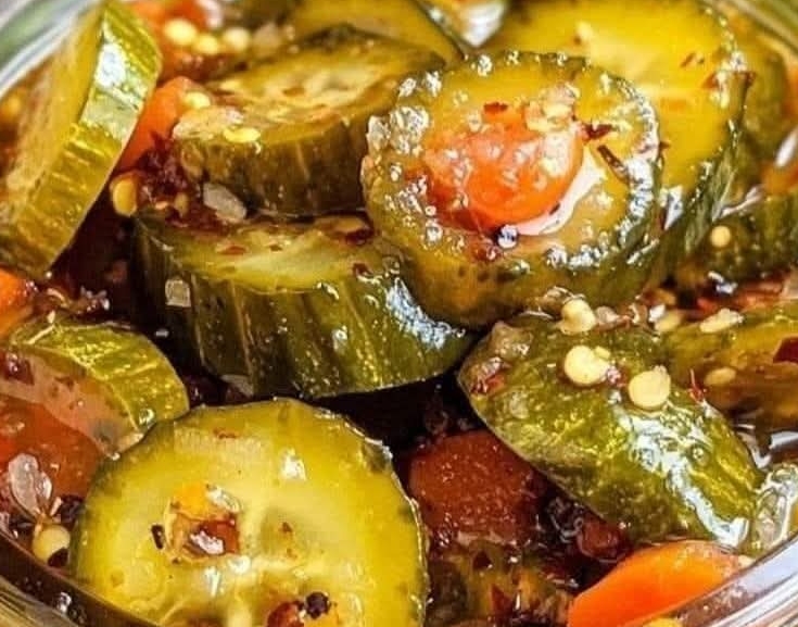 Spicy Garlic and Dill Pickles