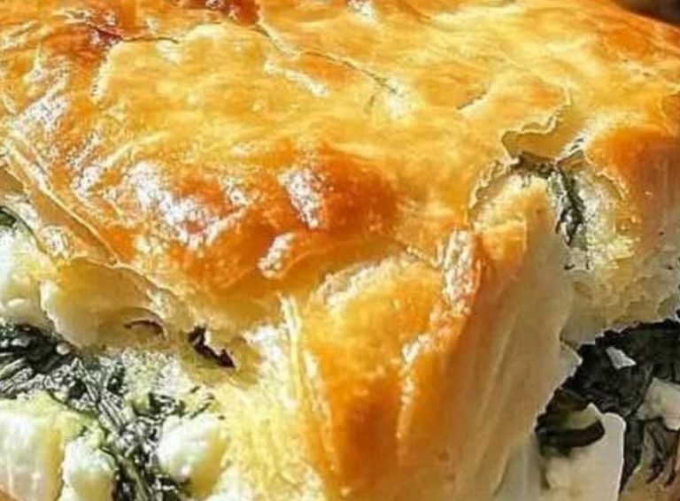 Flaky Spinach and Feta Spanakopita Cookies